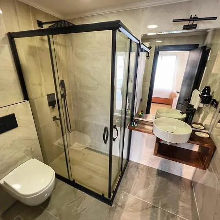 Oji Boutique Hotel Hotel *