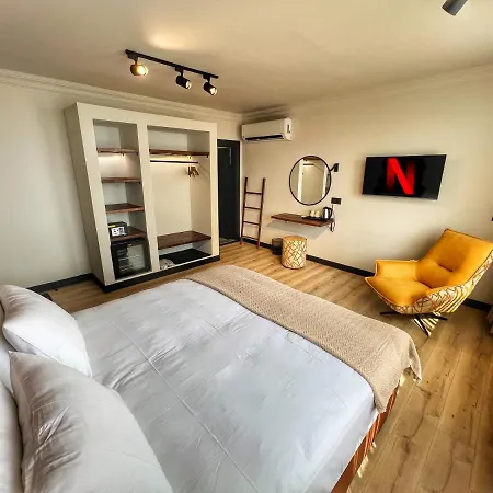 Oji Boutique Hotel Hotel *