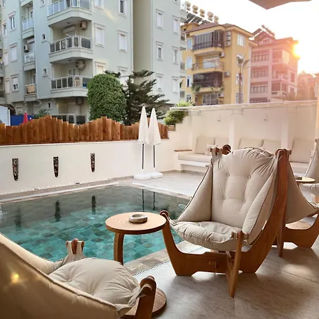 Oji Boutique Hotel *