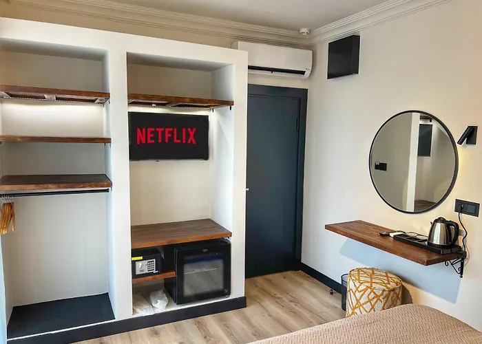 Oji Boutique Готель